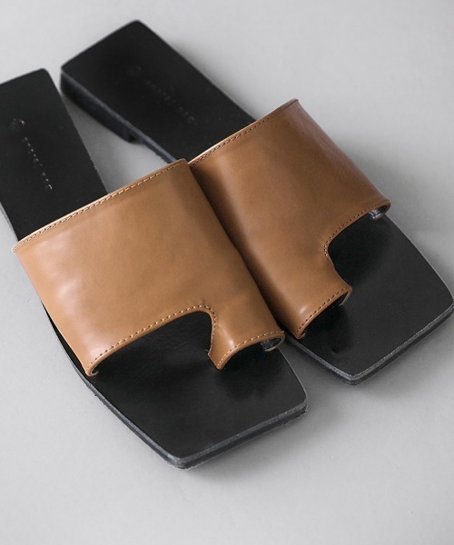 Bou Jeloud（ブージュルード）の「スクエアトゥートングサンダル（サンダル・レディース・ブラック/キャメル・M/L）」の11枚目の写真