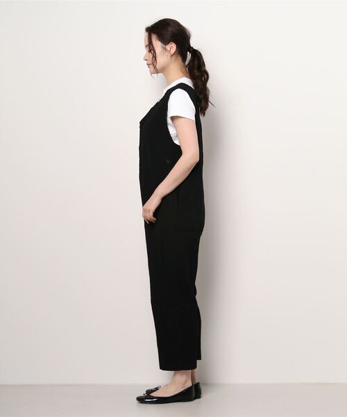 MAISON DE THERESE（メゾン ド テレーズ）の「Vネックワイドサロペットパンツ（サロペット/オーバーオール・レディース・ブラック/ライトベージュ・M/L/S）」の4枚目の写真