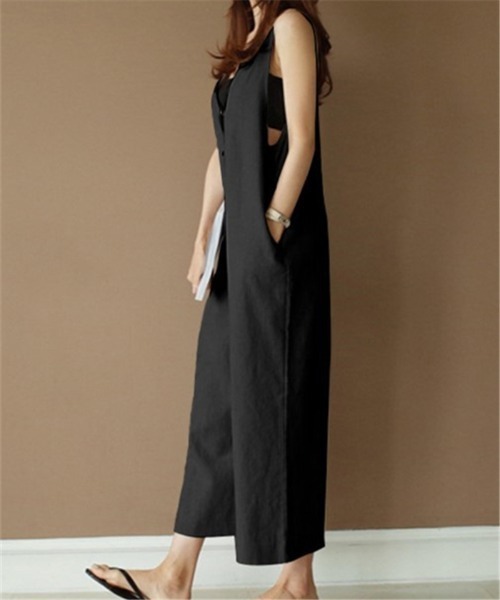 MAISON DE THERESE（メゾン ド テレーズ）の「Vネックワイドサロペットパンツ（サロペット/オーバーオール・レディース・ブラック/ライトベージュ・M/L/S）」の8枚目の写真