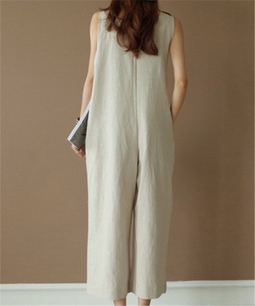 MAISON DE THERESE（メゾン ド テレーズ）の「Vネックワイドサロペットパンツ（サロペット/オーバーオール・レディース・ブラック/ライトベージュ・M/L/S）」の7枚目の写真