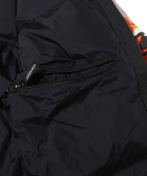 THE NORTH FACE（ザノースフェイス）の「THE NORTH FACE NOVELTY NUPTSE JACKET / ザ・ノース・フェイス ノベルティヌプシジャケット（ダウンジャケット/コート・メンズ・オレンジ/グリーン・M/L/XL/S/XXL）」の10枚目の写真