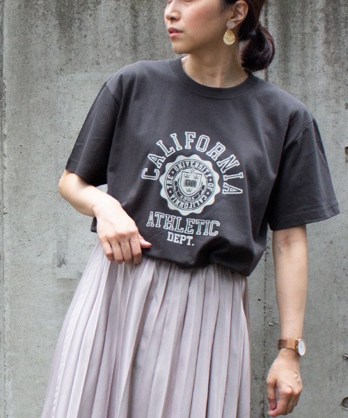 ALL ORDINARIES（オールオーディナリーズ）の「【Hunch ハンチ】CALIFOLNIAロゴ半袖Tシャツ（Tシャツ/カットソー・レディース・ブラック/ベージュ/ホワイト・FREE）」の3枚目の写真