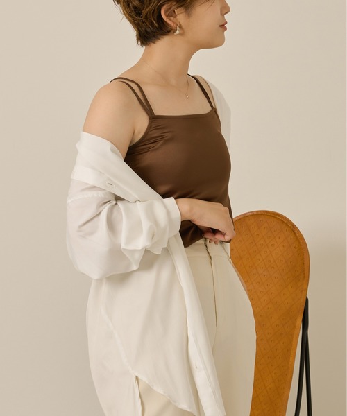 Ambre Neige（アンブルネージュ）の「バッククロスサテンキャミ