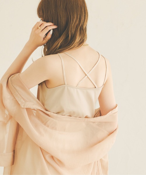 Ambre Neige(アンブルネージュ)の「バッククロスサテンキャミ/【WEB/EC限定商品】(キャミソール・レディース・ダークブラウン/ライトブラウン/ライトベージュ/ブラック・FREE)」の14枚目の写真