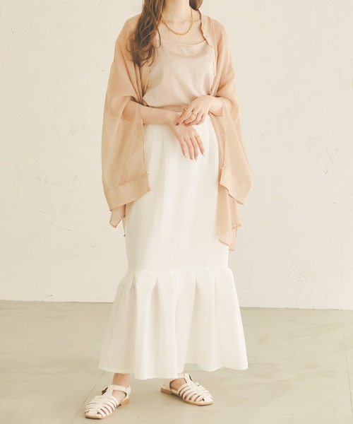 Ambre Neige(アンブルネージュ)の「バッククロスサテンキャミ/【WEB/EC限定商品】(キャミソール・レディース・ダークブラウン/ライトブラウン/ライトベージュ/ブラック・FREE)」の16枚目の写真