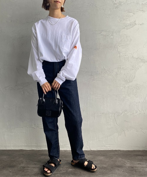 UNIVERSAL OVERALL（ユニバーサルオーバーオール）の「[UNIVERSAL OVERALL/ユニバーサルオーバーオール] 別注 ポケットロングスリーブＴシャツ（Tシャツ/カットソー・レディース・ホワイト/ブラック/グレー/オレンジ/モスグリーン/ネイビー/イエロー系その他/グリーン系その他・S/M/L）」の14枚目の写真