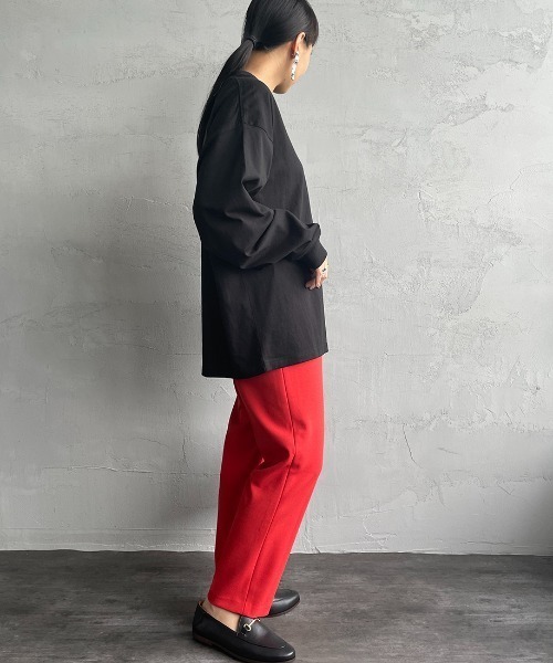 UNIVERSAL OVERALL（ユニバーサルオーバーオール）の「[UNIVERSAL OVERALL/ユニバーサルオーバーオール] 別注 ポケットロングスリーブＴシャツ（Tシャツ/カットソー・レディース・ホワイト/ブラック/グレー/オレンジ/モスグリーン/ネイビー/イエロー系その他/グリーン系その他・S/M/L）」の16枚目の写真