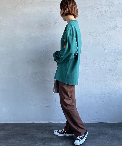 UNIVERSAL OVERALL（ユニバーサルオーバーオール）の「[UNIVERSAL OVERALL/ユニバーサルオーバーオール] 別注 ポケットロングスリーブＴシャツ（Tシャツ/カットソー・レディース・ホワイト/ブラック/グレー/オレンジ/モスグリーン/ネイビー/イエロー系その他/グリーン系その他・S/M/L）」の10枚目の写真