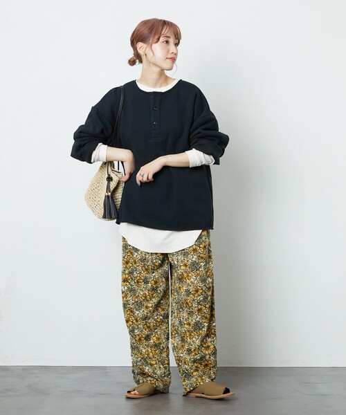 FREAK'S STORE(フリークスストア)の「▽【WEB限定】OE裏起毛ヘンリ-ネックセットプルオーバー(スウェット・レディース・レッド系/ブルー/ナチュラル/オリーブ/ブラウン/ベージュ/ブラック/ラベンダー/イエロー・フリ-)」の10枚目の写真