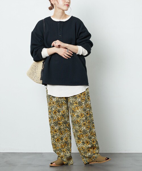 FREAK'S STORE(フリークスストア)の「▽【WEB限定】OE裏起毛ヘンリ-ネックセットプルオーバー(スウェット・レディース・レッド系/ブルー/ナチュラル/オリーブ/ブラウン/ベージュ/ブラック/ラベンダー/イエロー・フリ-)」の12枚目の写真