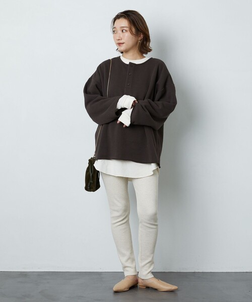 FREAK'S STORE(フリークスストア)の「▽【WEB限定】OE裏起毛ヘンリ-ネックセットプルオーバー(スウェット・レディース・レッド系/ブルー/ナチュラル/オリーブ/ブラウン/ベージュ/ブラック/ラベンダー/イエロー・フリ-)」の16枚目の写真