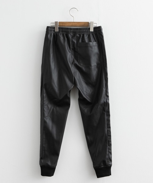 Rocky Monroe(ロッキーモンロー)の「裏起毛ストレッチラインフェイクレザーイージージョガートラックパンツ(その他パンツ・メンズ・ブラック×ブラック/ブラック×ホワイト・L/M/LL)」の7枚目の写真