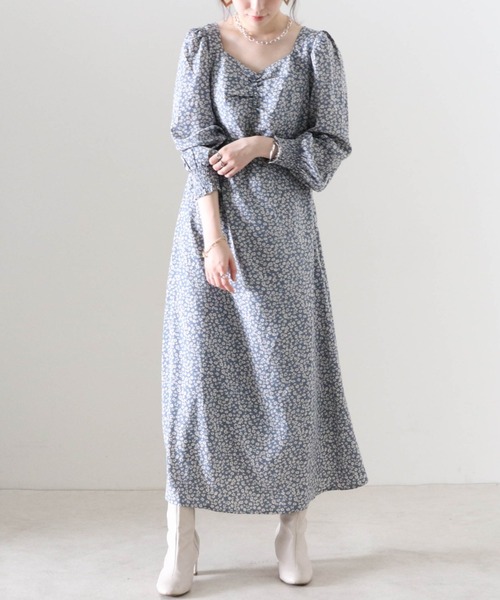 Cheek（チーク）の「ワントーンフラワー総柄ワンピース（ワンピース・レディース・ブラウン/ブルー/ブラック・MEDIUM）」の5枚目の写真