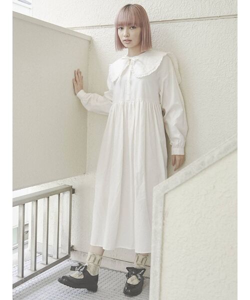 merry jenny(メリージェニー)の「キルトフリルカラーワンピース(ワンピース・レディース・ブラック/グレー/オフホワイト・FREE)」の4枚目の写真