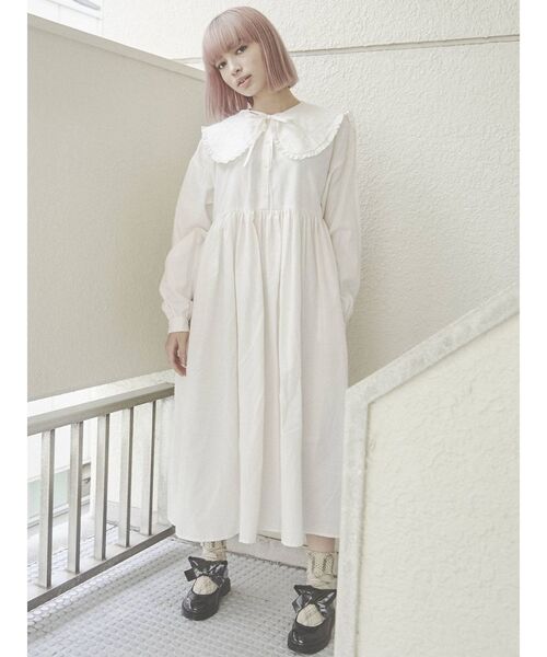 merry jenny(メリージェニー)の「キルトフリルカラーワンピース(ワンピース・レディース・ブラック/グレー/オフホワイト・FREE)」の5枚目の写真