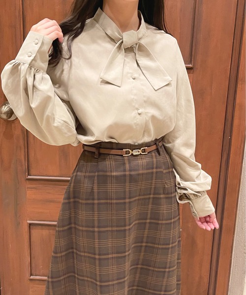 apres jour(アプレジュール)の「ボウタイ袖ボリュームブラウス【ZOZOTOWN限定アイテム】(シャツ/ブラウス・レディース・ピンクベージュ/アイボリー/ライトベージュ・X-LARGE/フリー)」の17枚目の写真