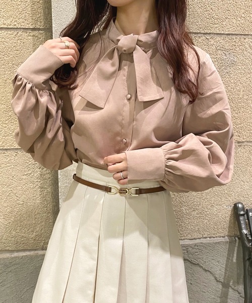 最終お値下げ　OUR シワになりにくい播州織フレアブラウス ベージュ シワになりにくい播州織フレアブラウス – OURHOME