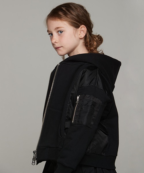 Smoothy（スムージー）の「Smoothy MA-1 zip parka / スムージー エムエーワンジップパーカー（パーカー・キッズ・ブラック・S/XL/M/L）」の7枚目の写真