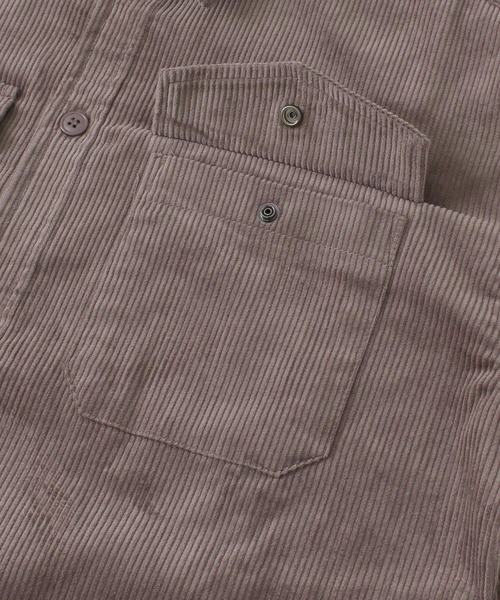 ITEMS URBANRESEARCH（アイテムズ アーバンリサーチ）の「コーデュロイ CPOシャツ（シャツ/ブラウス・メンズ・ブラック/ネイビー/オフホワイト/グレー・MEDIUM/LARGE）」の20枚目の写真