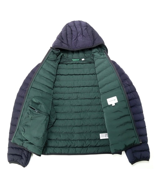 LACOSTE（ラコステ）の「ラコステ ナイロン 折りたたみ 軽量ジャケット（ナイロンジャケット・メンズ・ブラック/ネイビー・M/L/XL）」の4枚目の写真