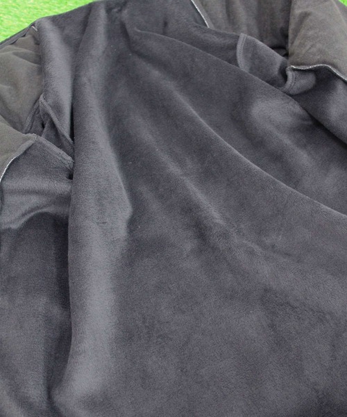 TopIsm（トップイズム）の「裏起毛シャギーボア ゴルフ スタンドネック ダウンジャケット ゴルフウェア  メンズ（ゴルフグッズ・メンズ・チャコールグレー/ブラック/ネイビー/カモフラージュ/ライトグレー/ホワイト×ブラック/グレー系カモフラージュ・LL/M/L/3L）」の10枚目の写真