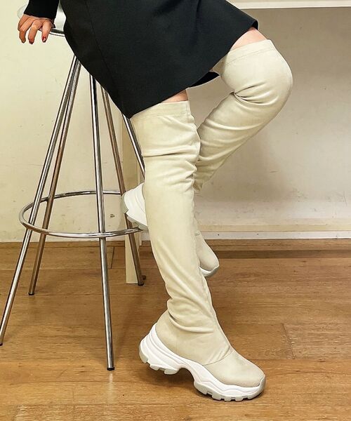 ESPERANZA（エスペランサ）の「スニーカーソールストレッチロングブーツ（ブーツ・レディース・ブラック系/アイボリー系・LL/S/M/L）」の2枚目の写真