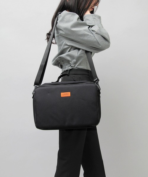 UNIVERSAL OVERALL（ユニバーサルオーバーオール）の「カルゼ調ポリエステル PC収納 ショルダーバッグ（ビジネスバッグ・メンズ・ブラック・FREE）」の14枚目の写真
