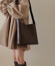 moi tytto | フェイクレザーボックスバッグ(ショルダーバッグ)