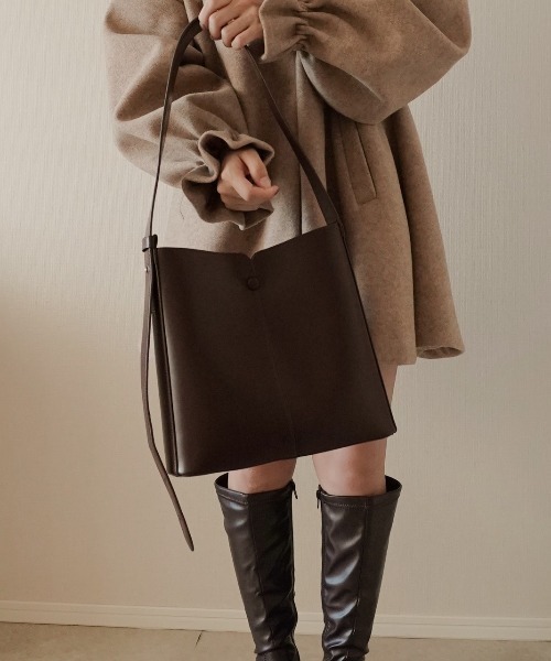 moi tytto（モイテュット）の「フェイクレザーボックスバッグ（ショルダーバッグ・レディース・ブラウン/ベージュ・FREE）」の14枚目の写真