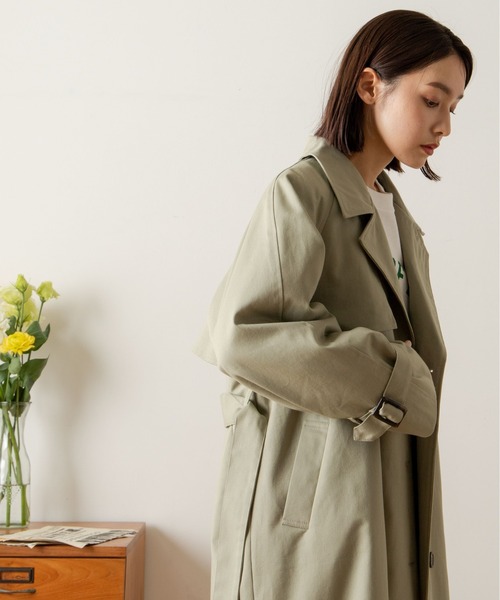 ANGIE（アンジー）の「ツイルボリュームスリーブオーバーサイズトレンチコート（トレンチコート・レディース・ベージュ/カーキ/オフホワイト・FREE）」の16枚目の写真