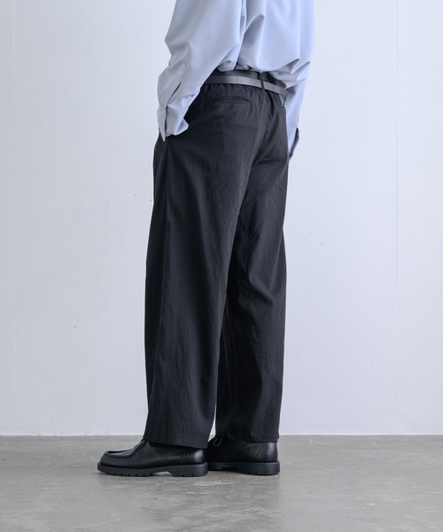 ln fortis(ロンフォルティス)の「ln fortis - リンクルセミワイドフレアパンツ(その他パンツ・メンズ・ブラック/ブラウン/グリーン・SMALL/MEDIUM)」の17枚目の写真