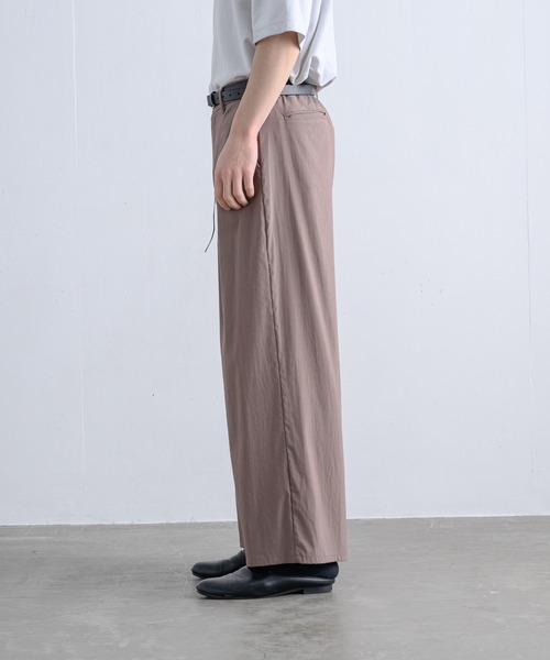 ln fortis(ロンフォルティス)の「ln fortis - リンクルセミワイドフレアパンツ(その他パンツ・メンズ・ブラック/ブラウン/グリーン・SMALL/MEDIUM)」の19枚目の写真