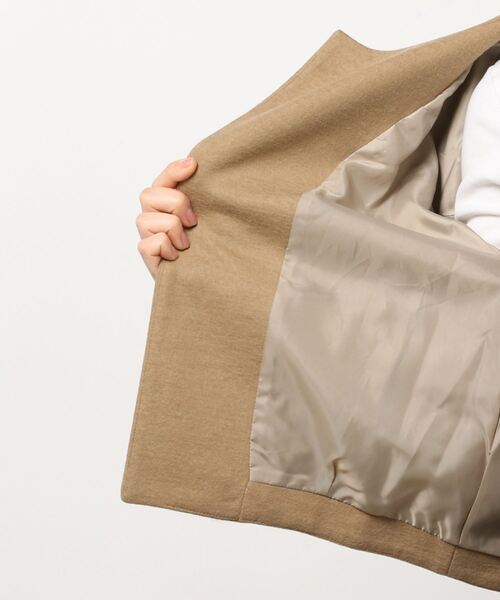 A.N.L（エーエヌエル　レーベル）の「A.N.L ウール　ノーカラーショート　ジャケット（ノーカラージャケット・レディース・ベージュ・38/40）」の6枚目の写真