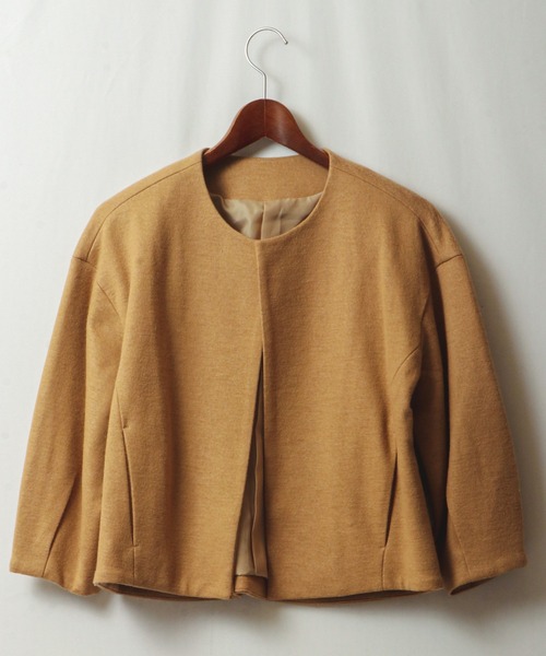 A.N.L（エーエヌエル　レーベル）の「A.N.L ウール　ノーカラーショート　ジャケット（ノーカラージャケット・レディース・ベージュ・38/40）」の7枚目の写真