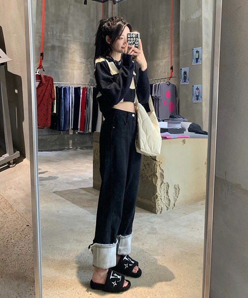 Jewelobe(ジュエローブ)の「ロールアップストレートデニムパンツ(デニムパンツ・レディース・ブラック/ブルー・S/M)」の17枚目の写真