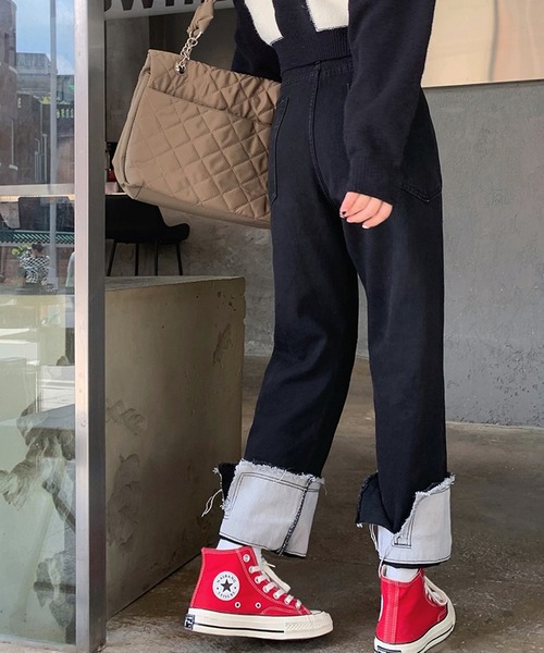 Jewelobe(ジュエローブ)の「ロールアップストレートデニムパンツ(デニムパンツ・レディース・ブラック/ブルー・S/M)」の3枚目の写真