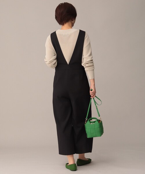 UNTITLED（アンタイトル）の「◆クロップ丈 Vネックサロペット【洗える】（サロペット/オーバーオール・レディース・ライトグレー/ブラック・44/00/01/02/03/04/48）」の14枚目の写真