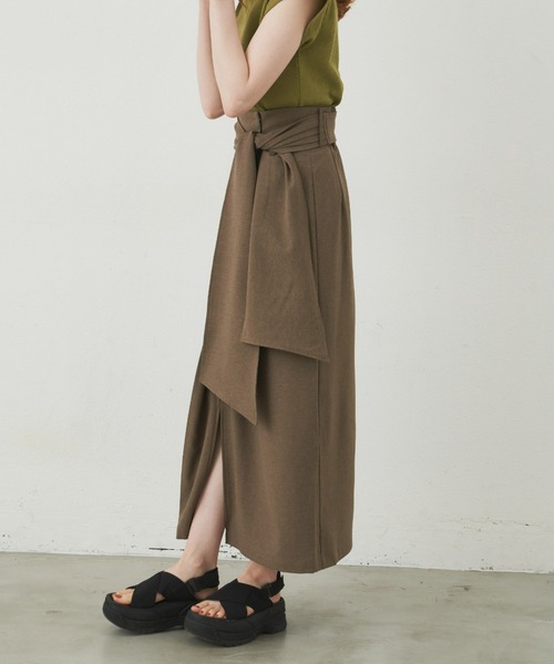 hinari(ヒナリ)の「リボンベルト付きラップ風スカート(スカート・レディース・ブラック/モカ/アイボリー・SMALL/MEDIUM)」の10枚目の写真