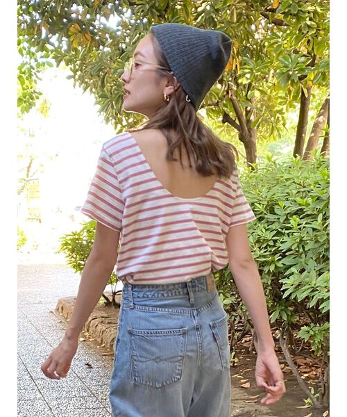 Ungrid(アングリッド)の「バックオープンボーダーTee(Tシャツ/カットソー・レディース・ピンク/ブルー・FREE)」の3枚目の写真