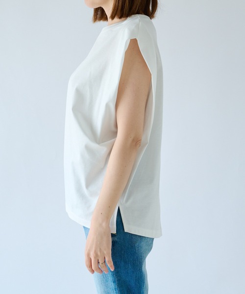 RIVE DROITE（リヴドロワ）の「ロイヤルクールコクーンカットソー（Tシャツ/カットソー・レディース・ブラック/オフホワイト/カーキ・FREE）」の19枚目の写真