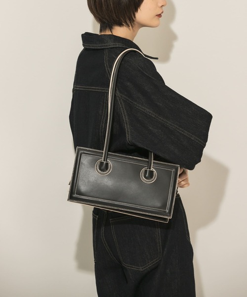 KBF(ケイビーエフ)の「ステッチデザインロングショルダーBAG(ショルダーバッグ・レディース・ブラック/ベージュ・ONE)」の10枚目の写真