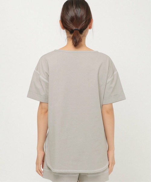 ikka(イッカ)の「配色ステッチキーネックTシャツ(Tシャツ/カットソー・レディース・ライトグレー/チャコールグレー・L/M)」の6枚目の写真