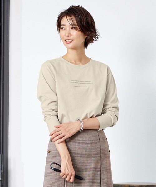 J.PRESS Ladies(J.プレス レディス)の「ロゴ Tシャツ(Tシャツ/カットソー・レディース・ライトグレー系/ピンク系/アイボリー系/グレー系・SMALL)」の2枚目の写真