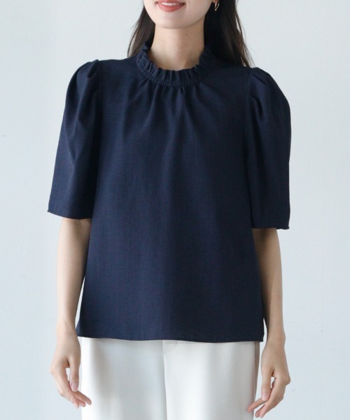 M.deux（エムドゥ）の「〔ギャザーネックパフスリーブブラウス〕（シャツ/ブラウス・レディース・ベージュ/ネイビー・MEDIUM）」の18枚目の写真