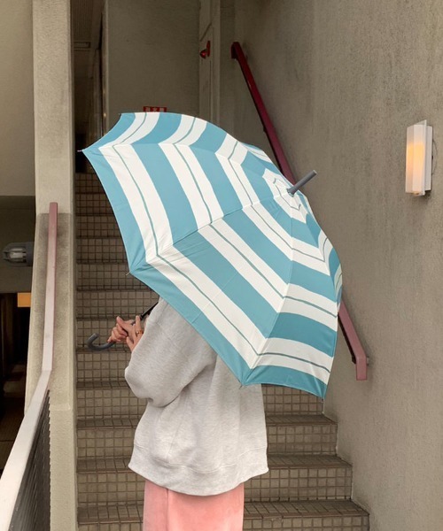 DONOBAN（ドノバン）の「ボーダー柄雨傘（長傘・レディース・スカイブルー系/ライトグレー/イエロー/ターコイズブルー/ライトベージュ・ONESIZE）」の13枚目の写真
