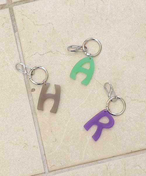 GLOBAL WORK（グローバルワーク）の「マルチWAYイニシャルチャーム/345194（その他小物・レディース・オレンジ/イエロー/ベージュ/パープル/グリーン/レッド/グリーン系その他/グレー/ピンク/グリーン系その他2/その他/ブルー/クリア/オレンジ系その他・FREE）」の16枚目の写真