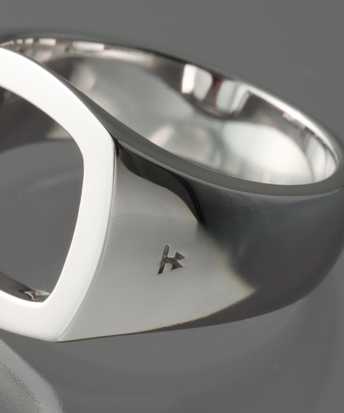 TOM WOOD(トムウッド)の「【TOM WOOD / トムウッド】CUSHION OPEN(リング・メンズ・シルバー・52/58/60/54/62/50/FREE)」の2枚目の写真