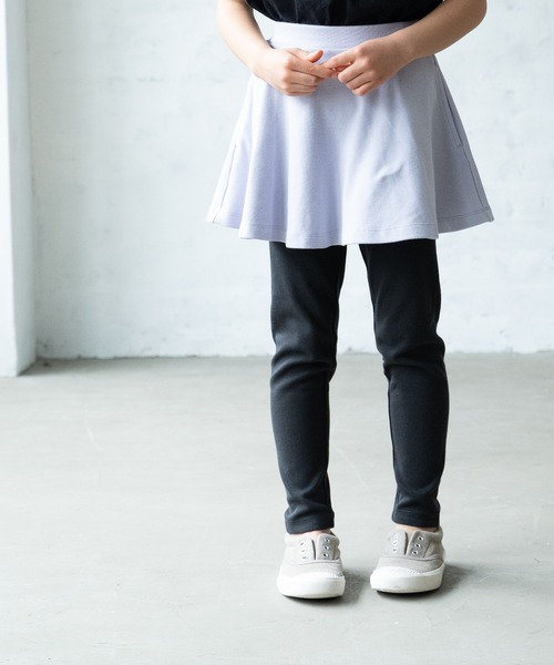 pairmanon（ペアマノン）の「【柔らかストレッチ】10分丈無地配色スカッツ（レギンス/スパッツ・キッズ・ラベンダー/ピンク/ブラック/ピンク系その他/ライトベージュ/グレイッシュベージュ/ブルー系その他3/ブラック系その他/ネイビー/ライトパープル/ブルー/ライトピンク/テラコッタ・90/110/120/130/140/150/100）」の10枚目の写真