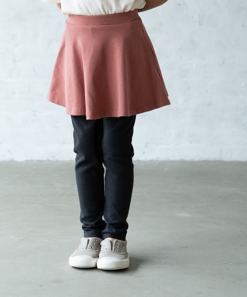 pairmanon（ペアマノン）の「【柔らかストレッチ】10分丈無地配色スカッツ（レギンス/スパッツ・キッズ・ラベンダー/ピンク/ブラック/ピンク系その他/ライトベージュ/グレイッシュベージュ/ブルー系その他3/ブラック系その他/ネイビー/ライトパープル/ブルー/ライトピンク/テラコッタ・90/110/120/130/140/150/100）」の3枚目の写真