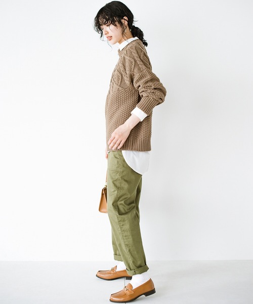 haco!（ハコ）の「360度かわいく顔映え！肩まわりの編み地で新鮮に華やぐ求心風ケーブルニット（ニット/セーター・レディース・アイボリー/ベージュ・SMALL/MEDIUM/LARGE/X-LARGE）」の14枚目の写真